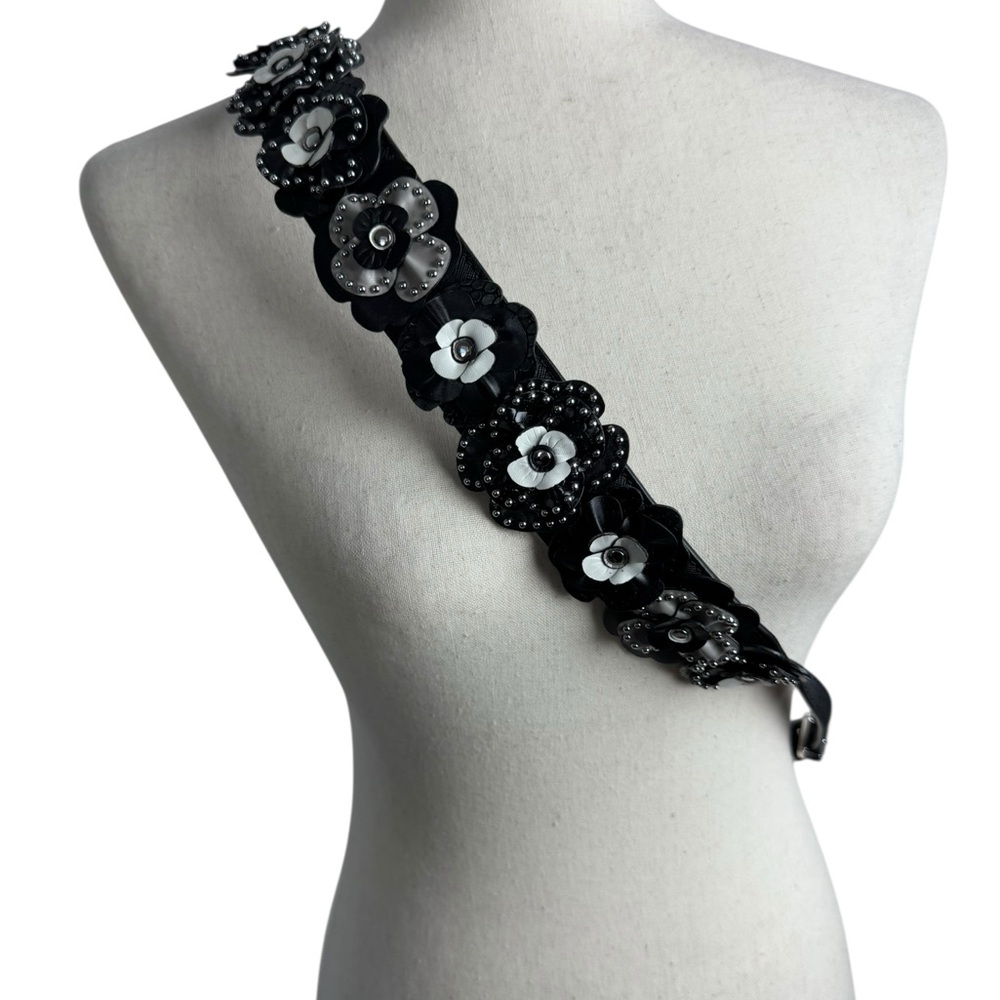 Michael Kors leather Floral Embellished Black and White Women's‎ crossbody Strap - Picture 6 of 11